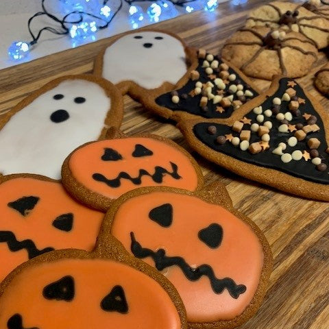 Cook Together Halloween Creepy Cookies & Ghoulish Gingerbread Class.